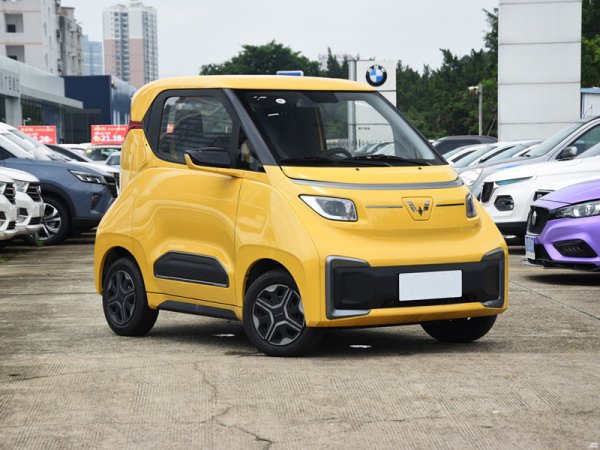 Wuling Nano 305km high power type EV new energy car