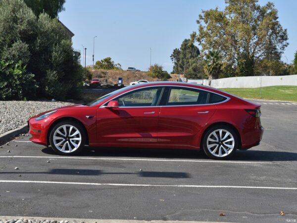 Tesla Model 3 New Energy Electric Car