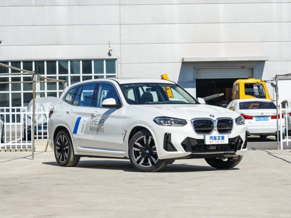 BMW iX3  facelift leading model New Energy Electric suv