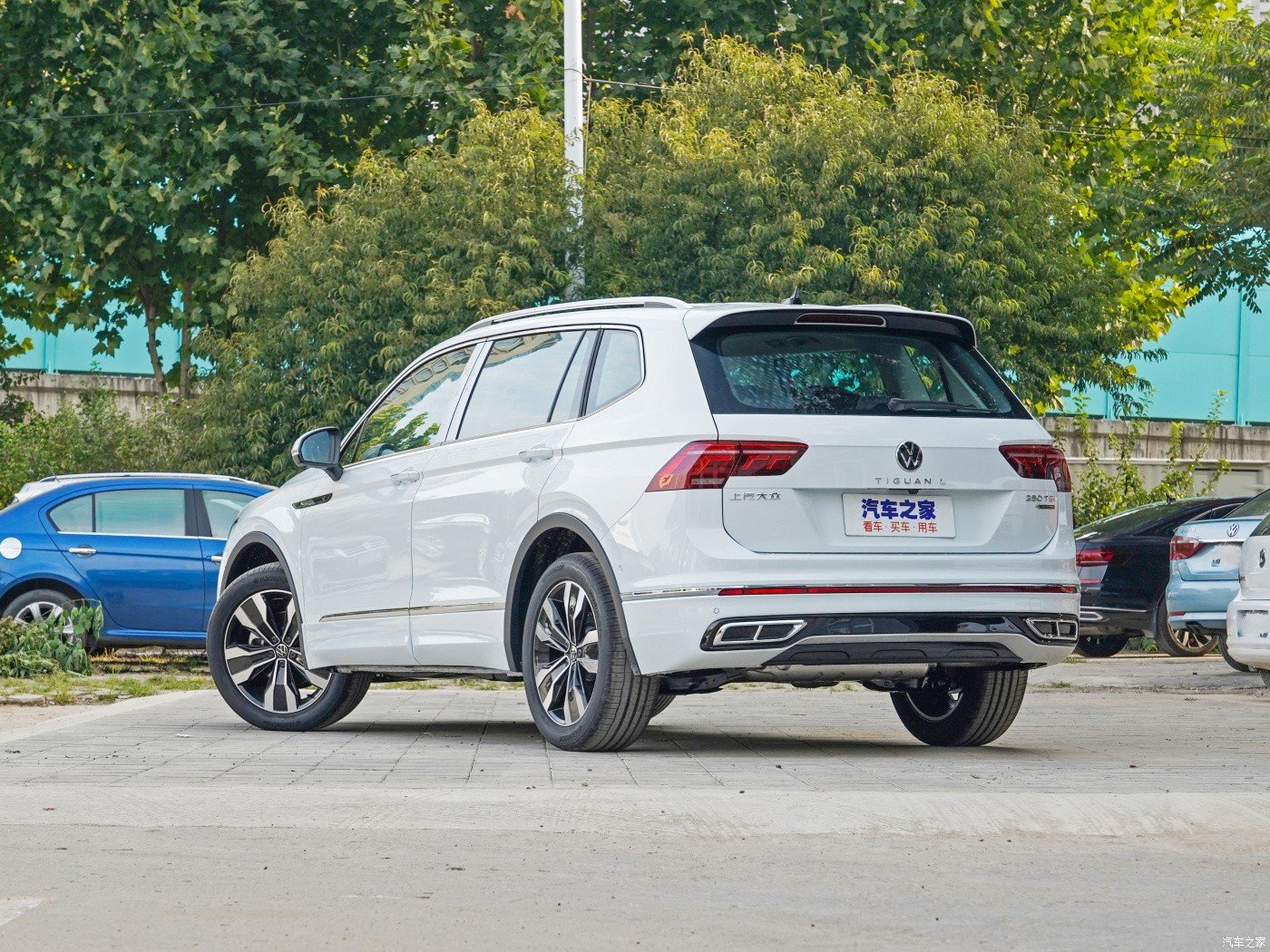 Tiguan L 2023 Model 380TSI Automatic AWD R Line Premium 7 seater