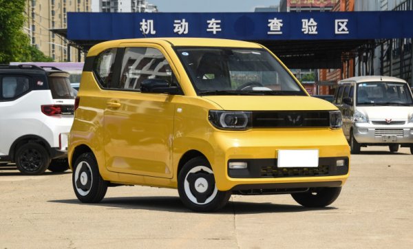 Wulong Hongguang MINI 170Km EV Electric Car