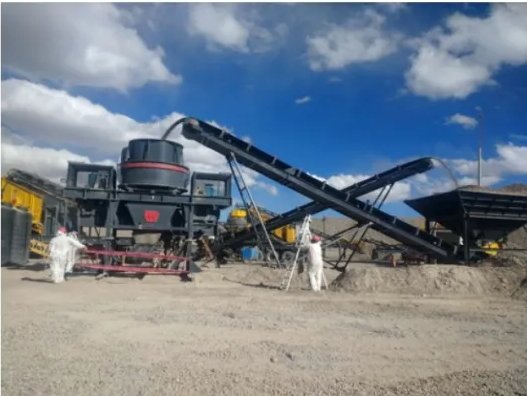 New wheel mobile crushing station impact stone crusher with vibrating screen Complete quarry crushing plants mobile granite impact Line