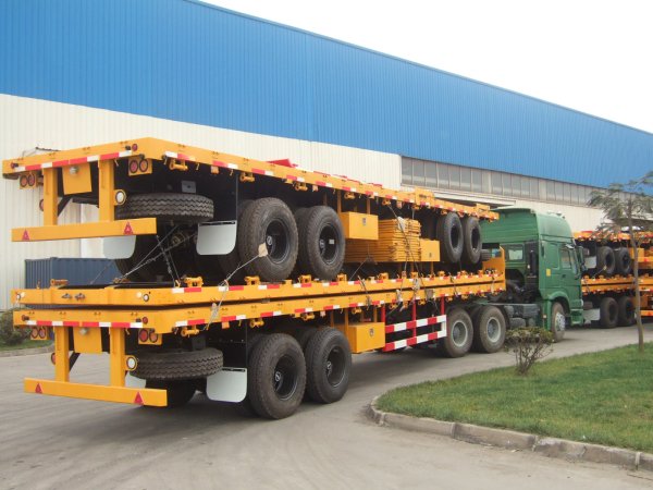 China 2 Axles Flat Bed Container Semi Trailer for sale