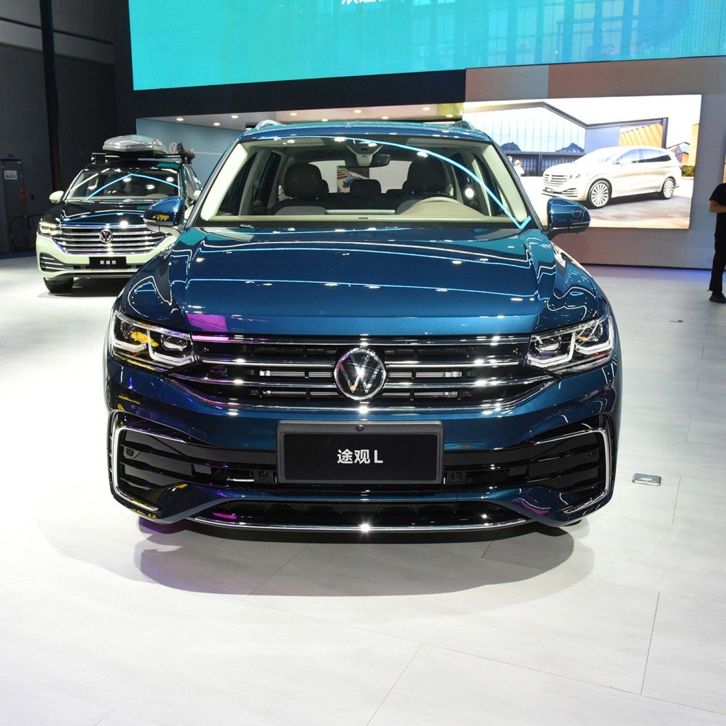 Tiguan L 2023 Model 380TSI Automatic all-wheel-drive R-Line Flagship 7 seater