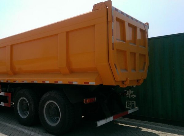 SHACMAN F3000 8×4 U Shape Truck Body Mining Dump Truck