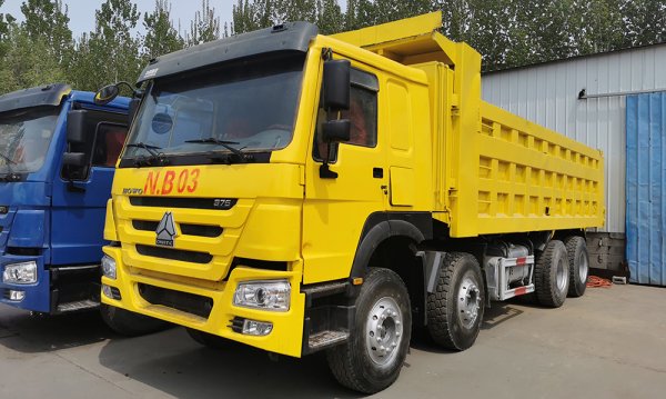 Used Sinotruk Howo 12 wheels 371HP 40ton Dump Truck