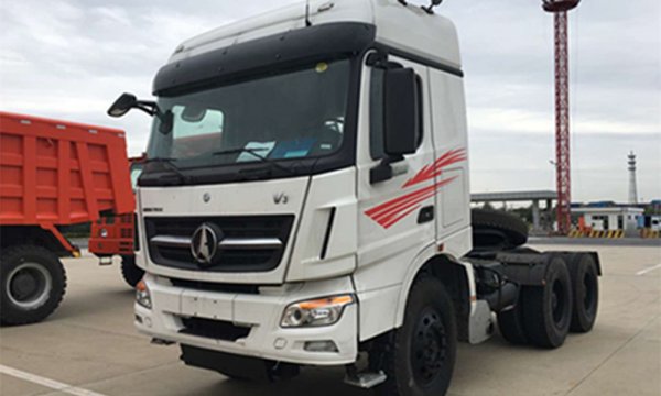 China Road Transportation Vehicle Beiben V3 6×4 Tractor Truck for Sale 480HP