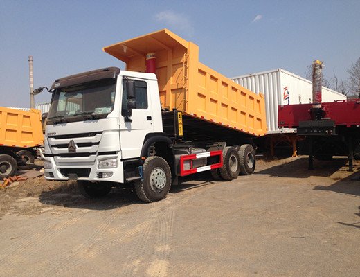 Sinotruk howo 371hp 10 wheel dump truck in stock