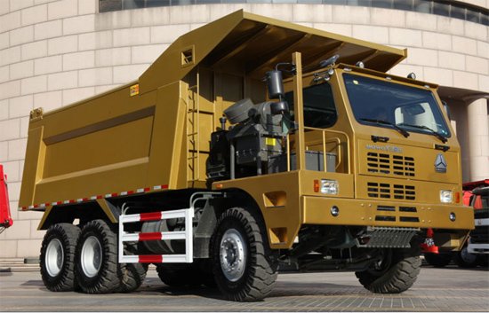 Sinotruck Howo 420HP 70ton Mining Dump Truck