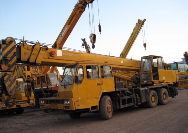 XCMG Crane QY50KD 50 tons truck crane for sale