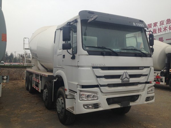 SINOTRUK Howo 8×4 12cbm Concrete Mixer Truck