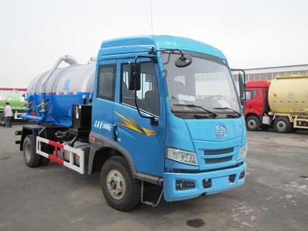 FAW vacuum sewage suction tanker trucks for sale