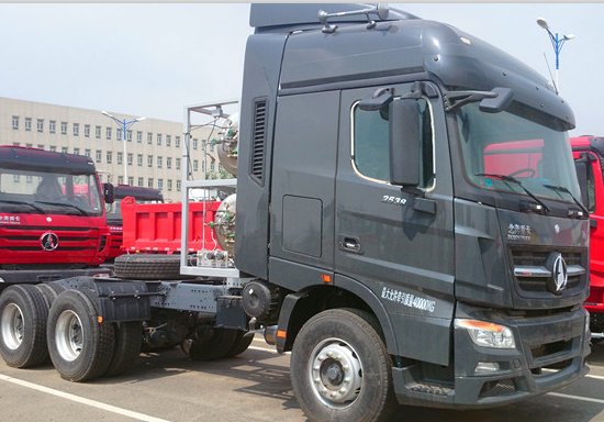 Beiben V3 6×4 420hp Euro 2 10 wheels Tractor Truck For Sale