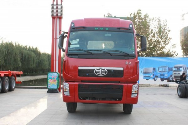 Best Price 420hp FAW Tractor Truck