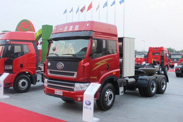 Hot Sale FAW 6*4 Tractor Truck