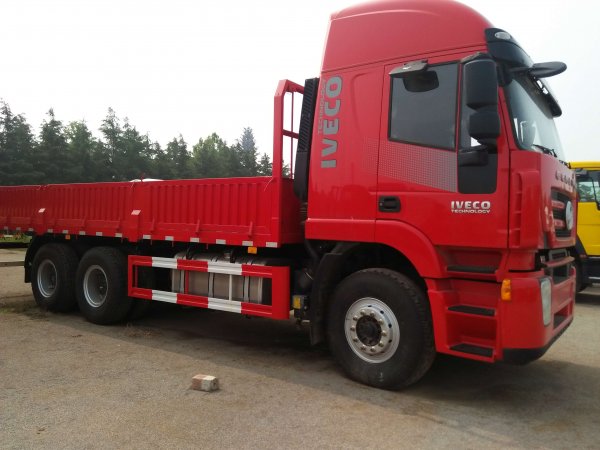 Famous Iveco Brand Hongyan Genlyon C100 6*4 380HP Cargo Truck