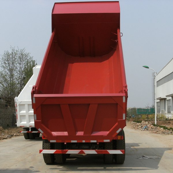 HOWO CNG 6X4 Dump Truck