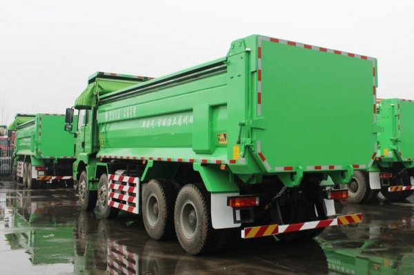 SHACMAN M3000 light kerb weight 6×4 dump truck for clinker transportation in city