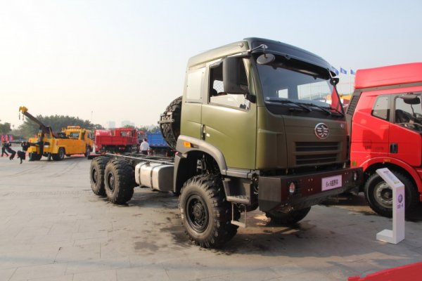 Best Price FAW 6×4 420hp Tractor Truck