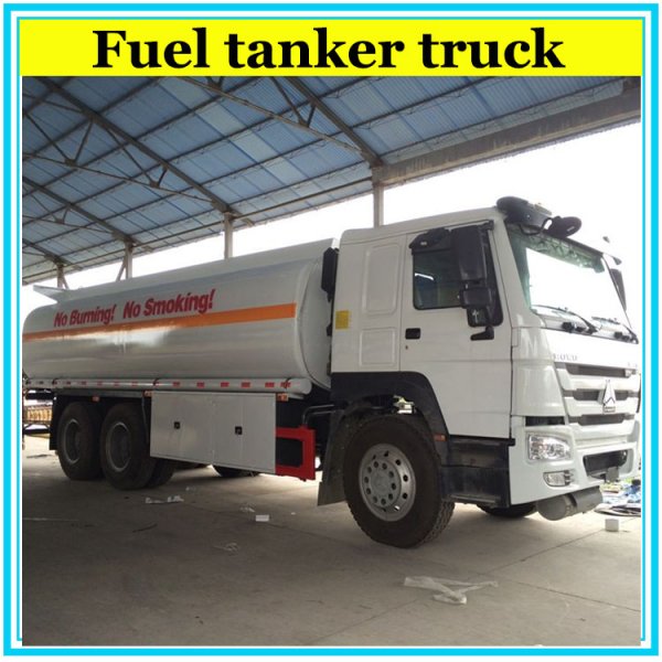 Sinotruck HOWO 6X6 Full Drive 20000L Capacity Fuel Tank Truck