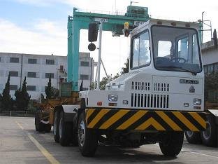 Shacman 6×4 terminal tractor truck