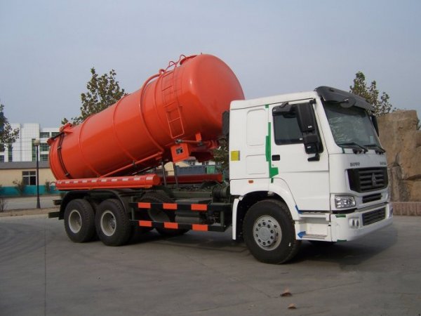 Sinotruk Howo Fecal suction truck