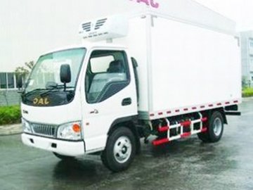 4×2 4 ton Diesel Freezer Truck Cooling Truck