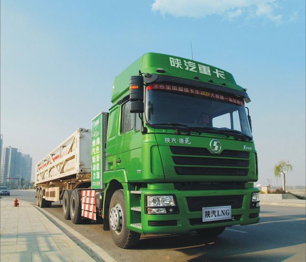 SHAANXI SHACMAN F3000 6X4 380HP CNG TRACTOR TRUCK