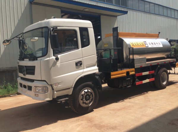 Asphalt Distributor for sale