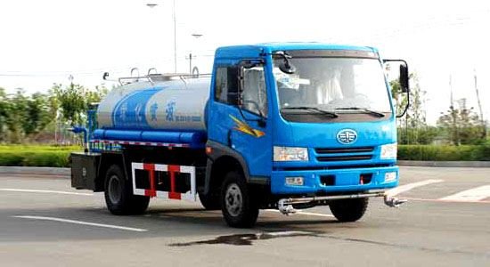 FAW water tank truck