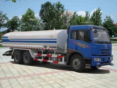 FAW 8×4 fuel tanker truck